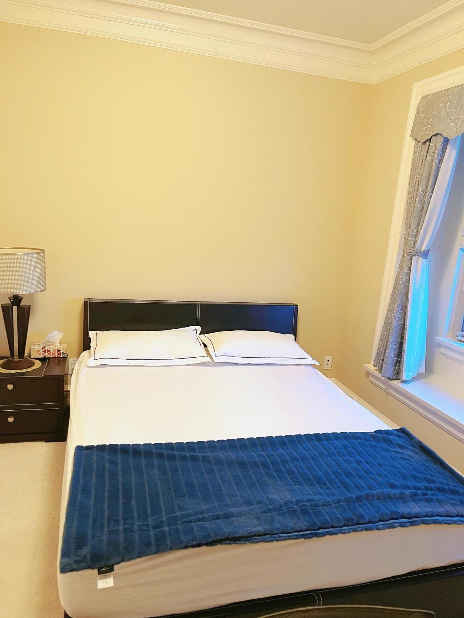 Апартаменты Campus Haven Ванкувер Экстерьер фото